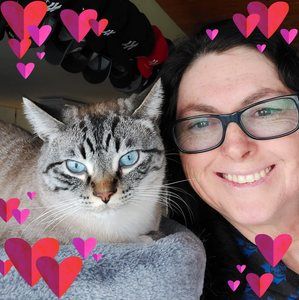 Meet your Posher, Raine